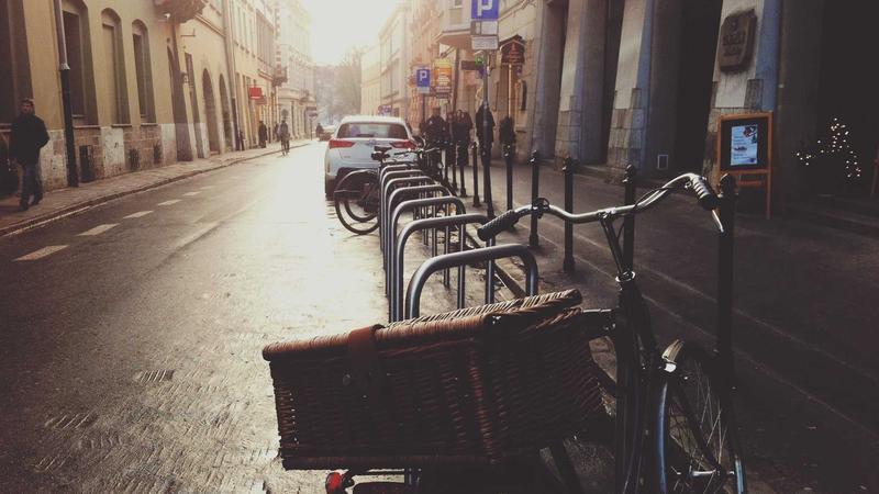 About Jose Thompson - illustration 1